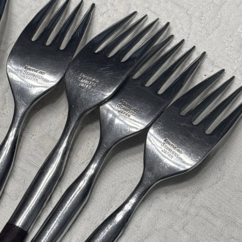 7 Oneida Napa Valley Northland Japan Wood Handle Mid Century Salad Forks 6 5/8